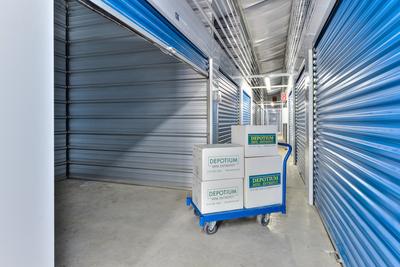 Storage Units at Depotium Mini Entrepôt - Vandreuil Dorion North - 3550 Boul La Cite Des Jeunes, Dorion, QC